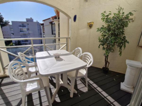 Sainte-Maxime: T2 mezzanine, piscine, parking, animaux acceptés - FR-1-780-88